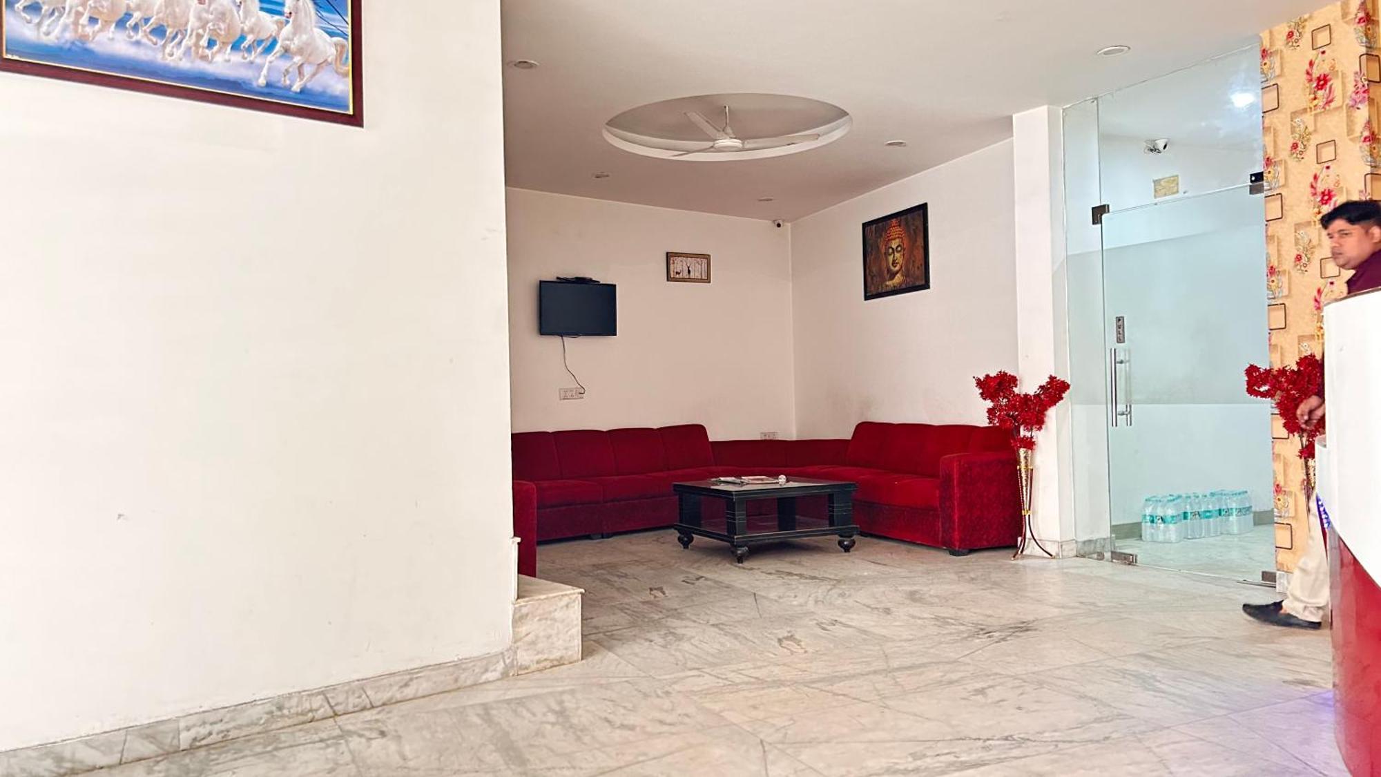 Hotel Platinum With Free Pickup-Delhi Airport Ню Делхи Екстериор снимка
