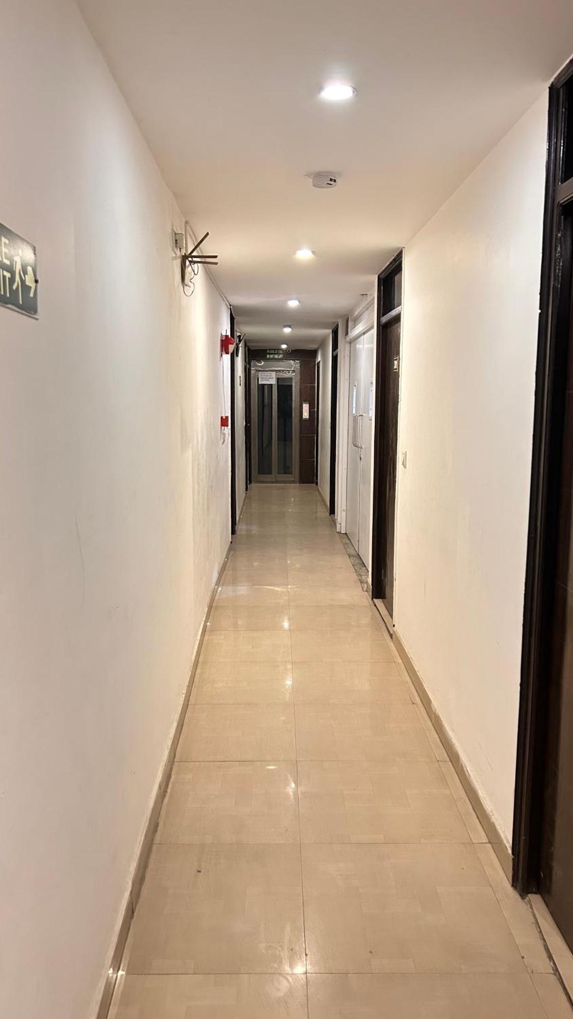 Hotel Platinum With Free Pickup-Delhi Airport Ню Делхи Екстериор снимка