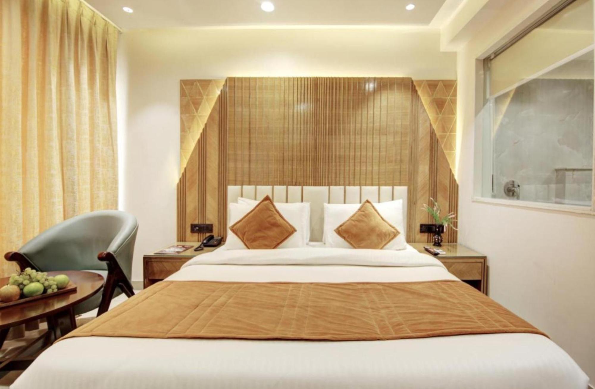 Hotel Platinum With Free Pickup-Delhi Airport Ню Делхи Екстериор снимка